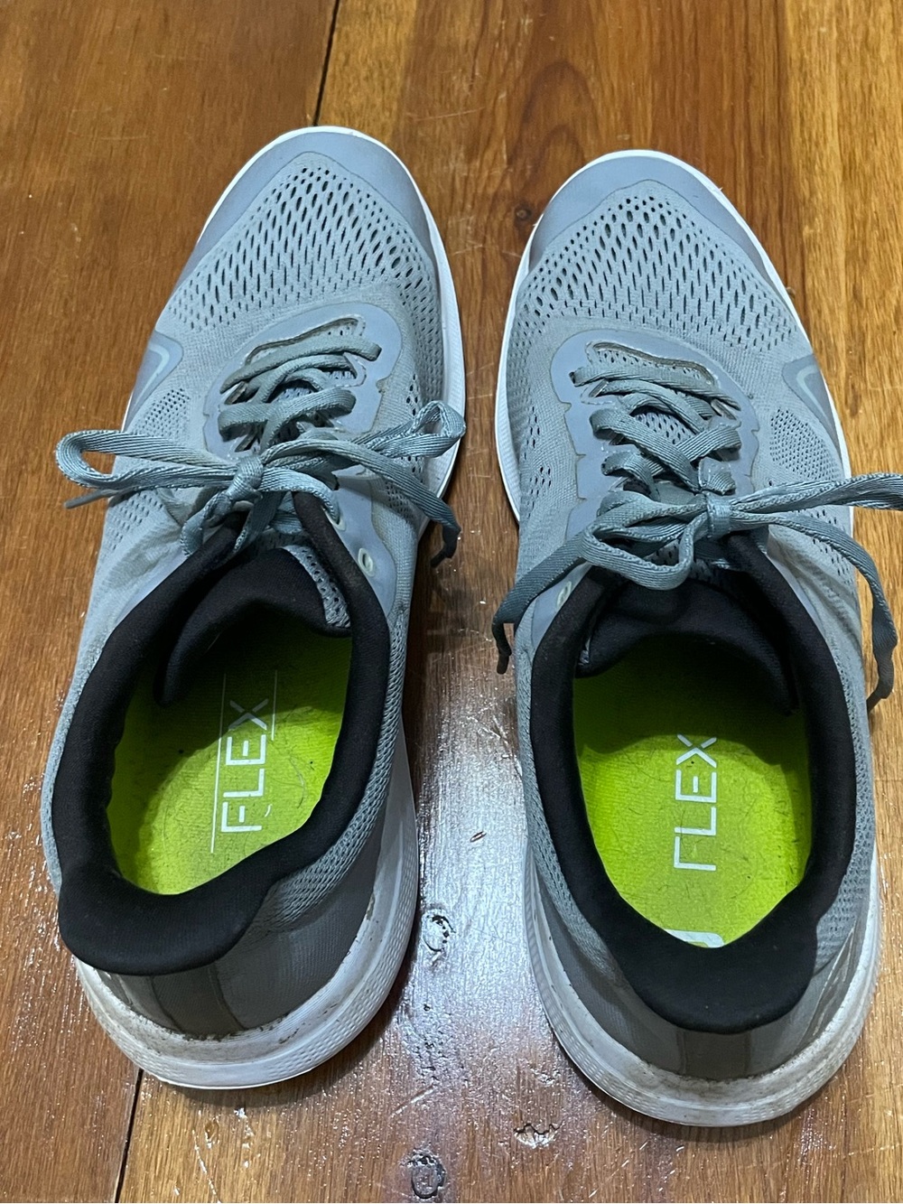 FootJoy Men's Flex Spikeless Golf Shoes - Size 9